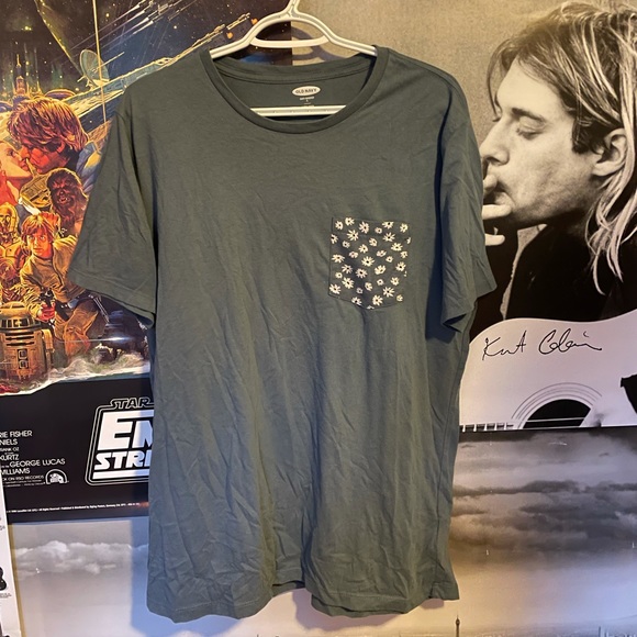 3/$25 Old Navy Tee - Picture 1 of 2